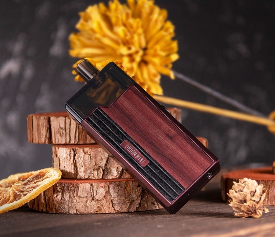 De Lost Vape Orion Mini Pod Kit: Een Meesterwerkje van Stijl en Prestatie in Bordeauxrood Hout
